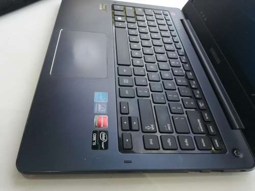 **Super ULTRABOOK**SAMSUNG SERIES 5 530u *i5-3320M*500gb+30GB SSD*READON GRAPHICS*JBL SOUND*
